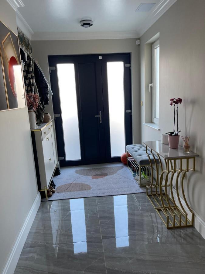 Modern Huge Double Room With Private Bathroom In Colindale Edgware Exterior foto
