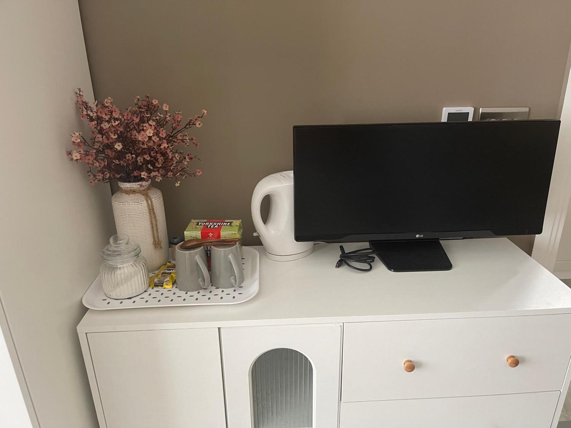 Modern Huge Double Room With Private Bathroom In Colindale Edgware Exterior foto